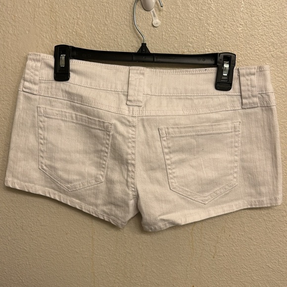 Imperial Star Women Juniors White Linen Shorts Size 11 - Picture 2 of 3